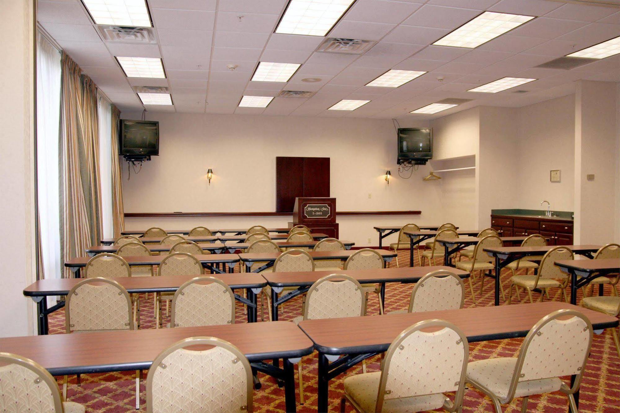 Hampton Inn Louisville Northeast Bekvämligheter bild