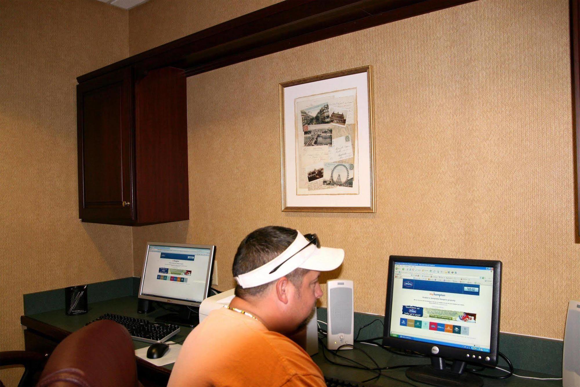 Hampton Inn Louisville Northeast Bekvämligheter bild