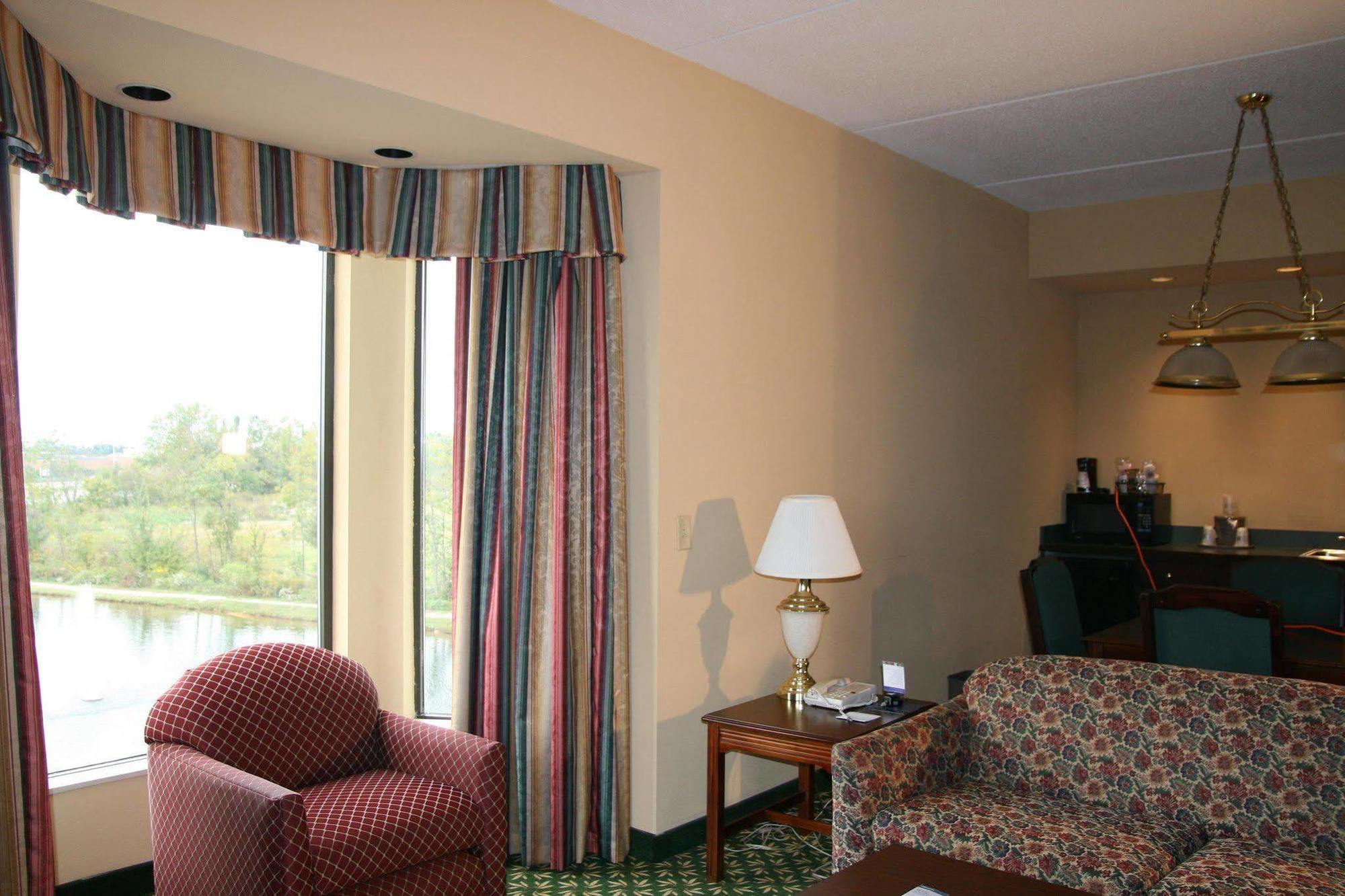 Hampton Inn Louisville Northeast Rum bild