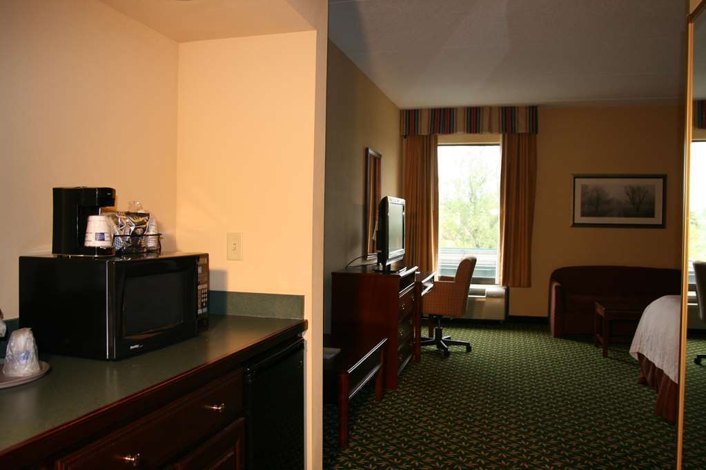 Hampton Inn Louisville Northeast Rum bild